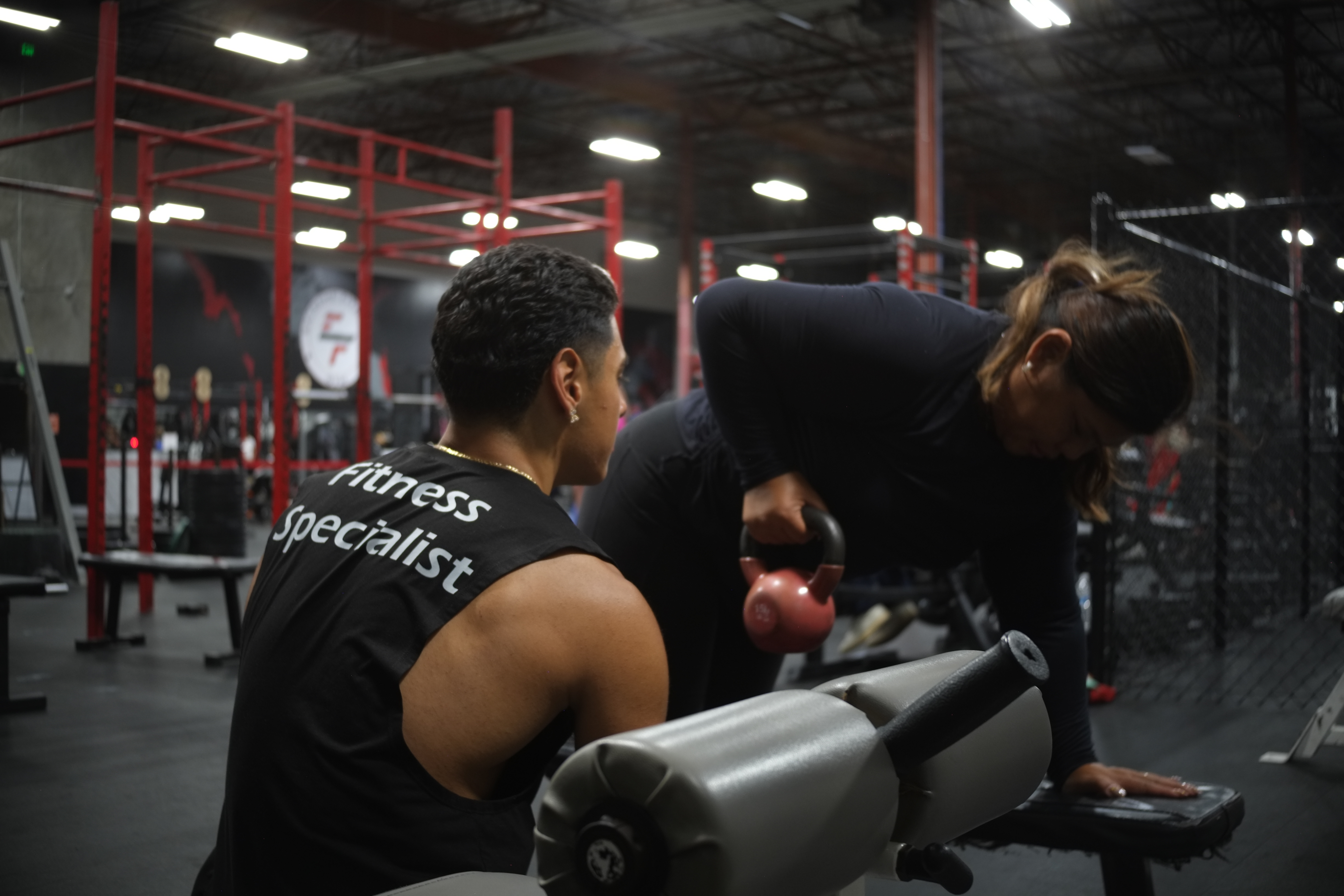 Coaching a kettlebell row